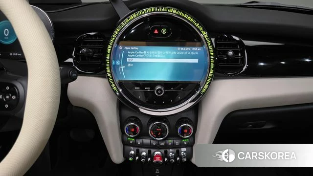 Mini Cooper S Convertible 2023 Черный из Кореи, фото 4
