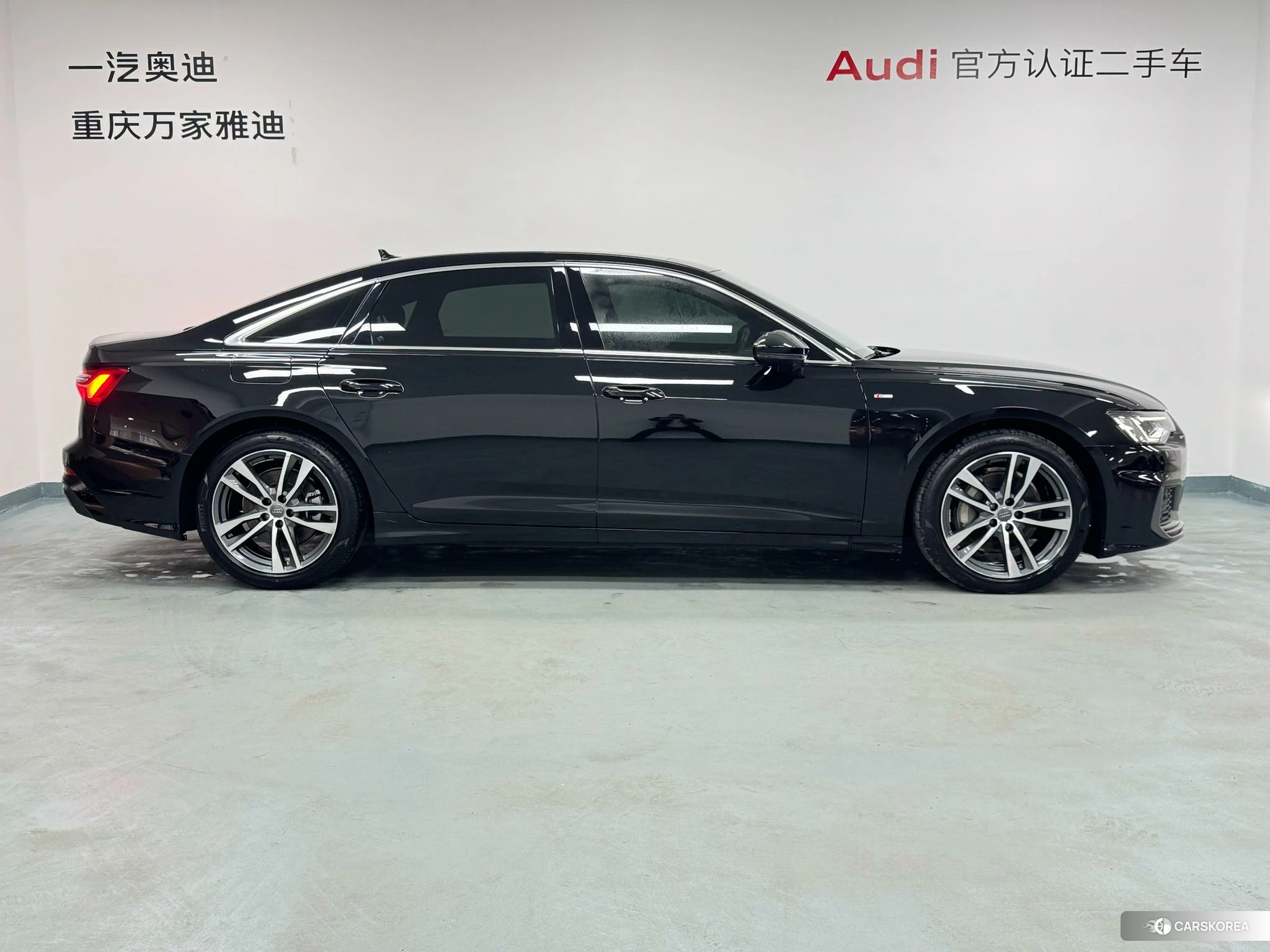 Audi A6L 2020 Черный из Китая, фото 4