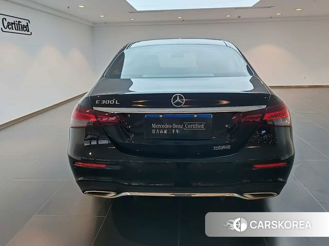 Mercedes-Benz E-Class 2021 Черный из Китая, фото 4