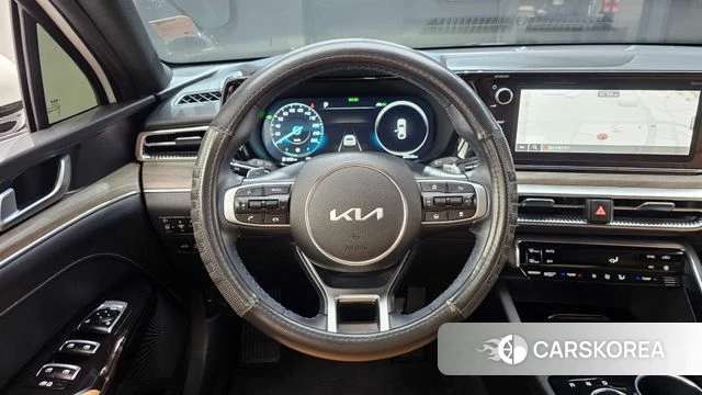 Kia K5 Hybrid 3rd Generation 2023 Белый из Кореи, фото 4