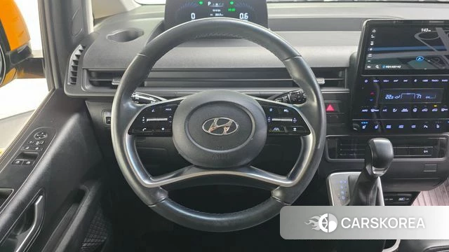 Hyundai Staria 2021 Желтый из Кореи, фото 4