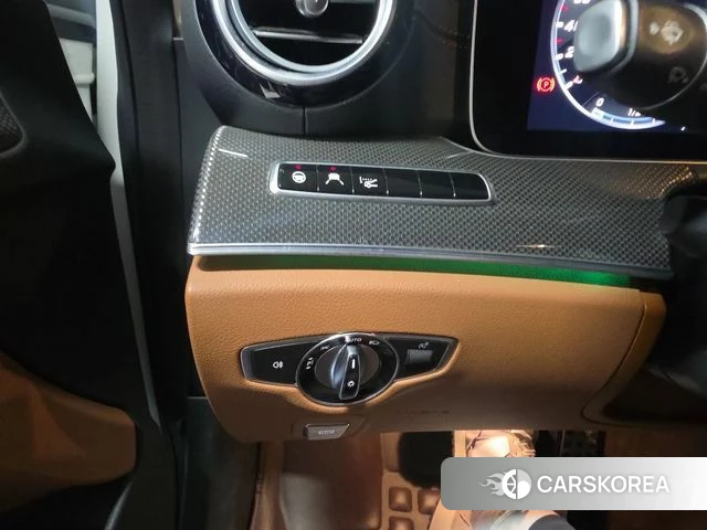 Mercedes-Benz E-Class W213 2019 Белый из Кореи, фото 4
