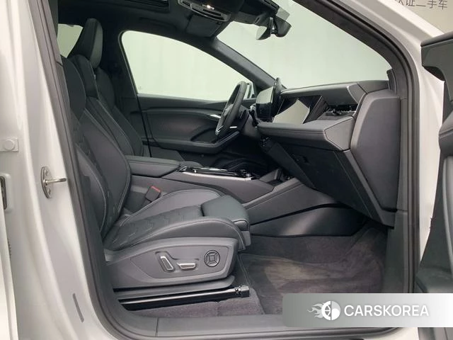 Audi Q6L 2026 Белый из Китая, фото 4