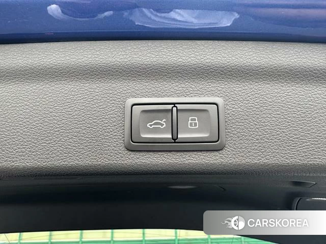 Audi Q3 2021 Синий из Китая, фото 4