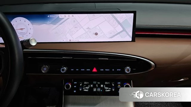 Genesis GV70 2025 Белый из Кореи, фото 4