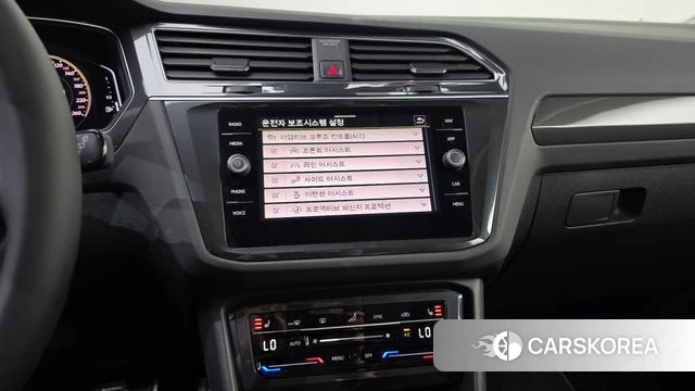 Volkswagen Tiguan second Generation 2021 Белый из Кореи, фото 4