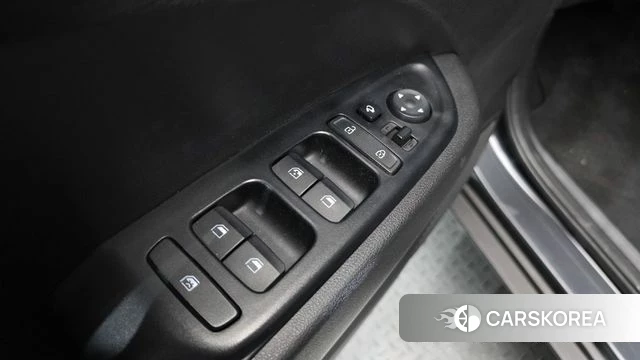 Hyundai Venue 2019 Серый из Кореи, фото 4