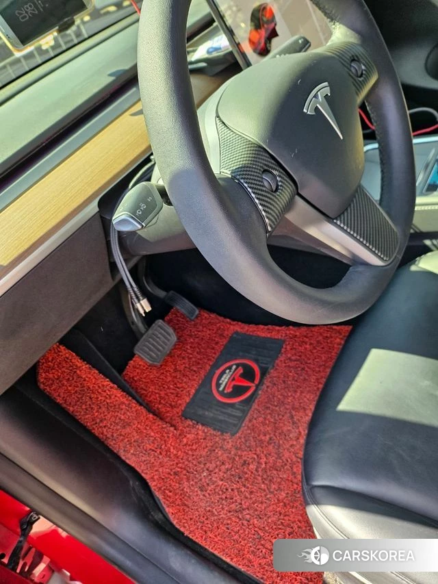 Tesla Model Y 2021 Красный из Кореи, фото 4