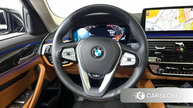 BMW 5 Series (G30) 2023 Черный из Кореи, фото 4
