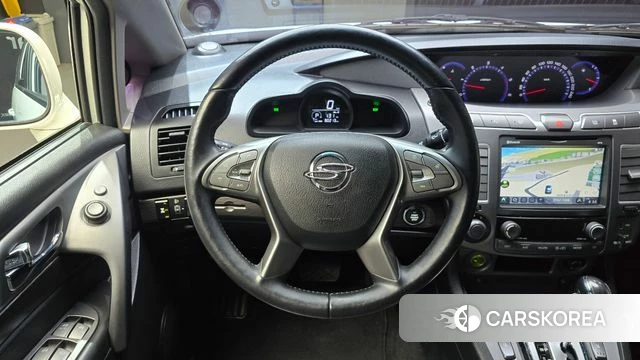 Ssangyong Korando Turismo 2019 Белый из Кореи, фото 4