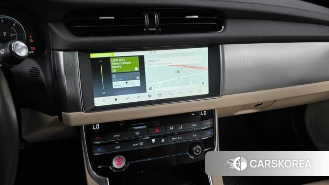 Jaguar XF (X260) 2018 Черный из Кореи, фото 4