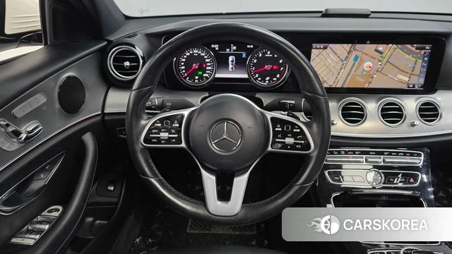 Mercedes-Benz E-Class W213 2018 Белый из Кореи, фото 4