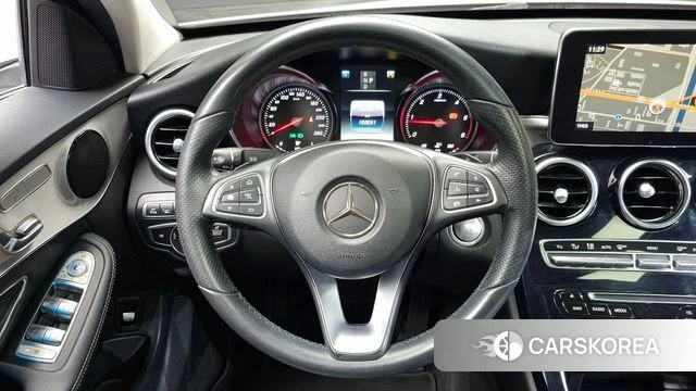 Mercedes-Benz C-Class W205 2018 Белый из Кореи, фото 4