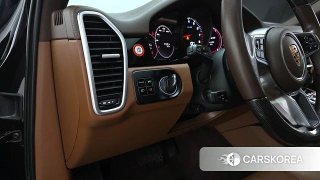 Porsche Cayenne (PO536) id 4872665 из Кореи 4