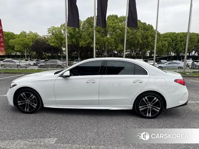 Mercedes-Benz C-class 2025 Белый из Китая, фото 4