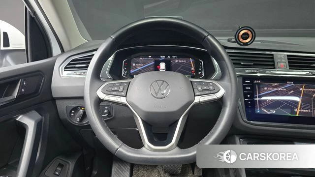 Volkswagen Tiguan second Generation 2021 Белый из Кореи, фото 4