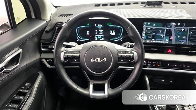 Kia Sportage 5th Generation 2023 Белый из Кореи, фото 4
