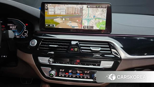 BMW 5 Series (G30) 2022 Черный из Кореи, фото 4