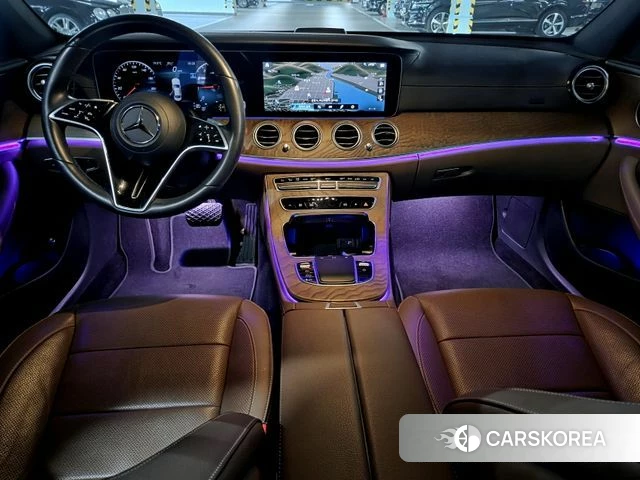 Mercedes-Benz E-Class W213 2023 Черный из Кореи, фото 4
