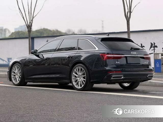 Audi A6 2021 Черный из Китая, фото 4