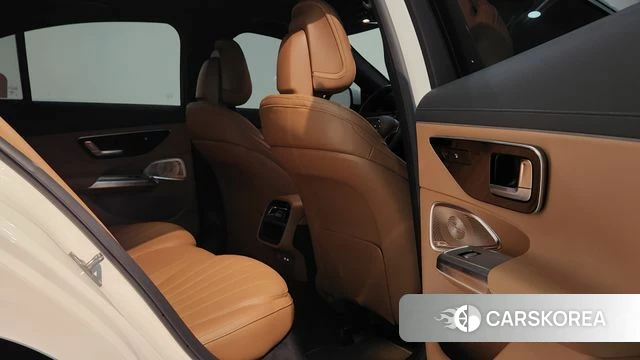 Mercedes-Benz E-Class W214 2026 Белый из Кореи, фото 4
