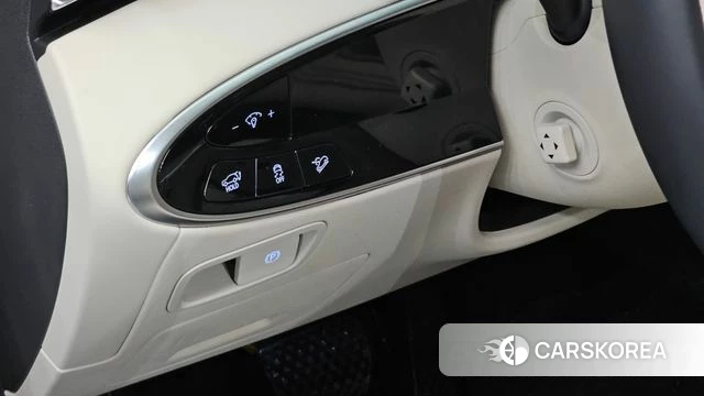 Genesis GV70 2025 Белый из Кореи, фото 4