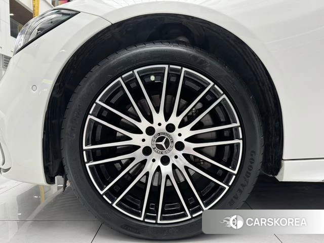 Mercedes-Benz C-class 2023 Белый из Китая, фото 4