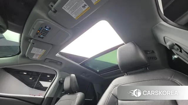 Ford Explorer 6th Generation 2022 Белый из Кореи, фото 4