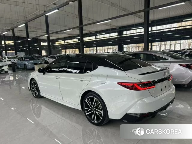 Toyota Camry 2024 Белый из Китая, фото 4