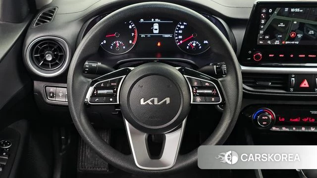 Kia The New K3 2nd generation 2022 Белый из Кореи, фото 4