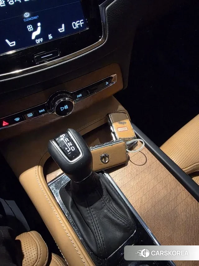 Volvo XC90 second Generation 2020 Белый из Кореи, фото 4