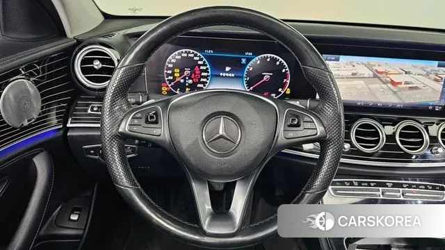 Mercedes-Benz E-Class W213 2018 Черный из Кореи, фото 4