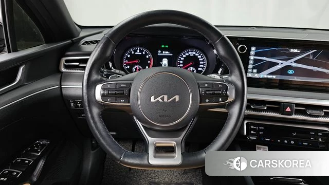 Kia K5 3rd generation 2023 Черный из Кореи, фото 4