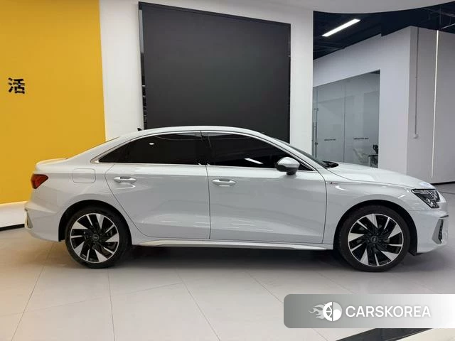Audi A3 2024 Белый из Китая, фото 4