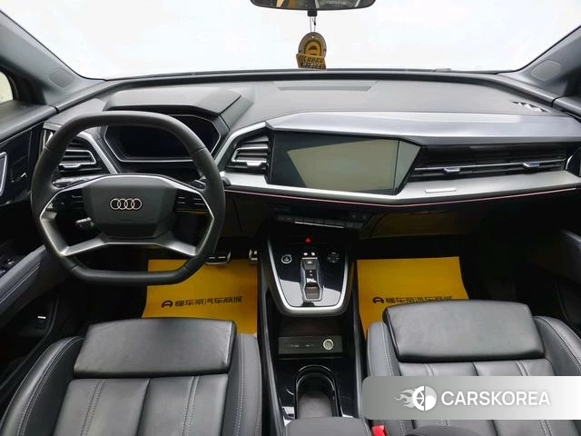 Audi Q4 2023 Темно-серый из Китая, фото 4