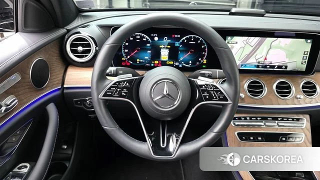 Mercedes-Benz E-Class W213 2023 Черный из Кореи, фото 4