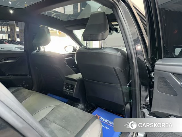 Toyota Camry 2025 Черный из Китая, фото 4