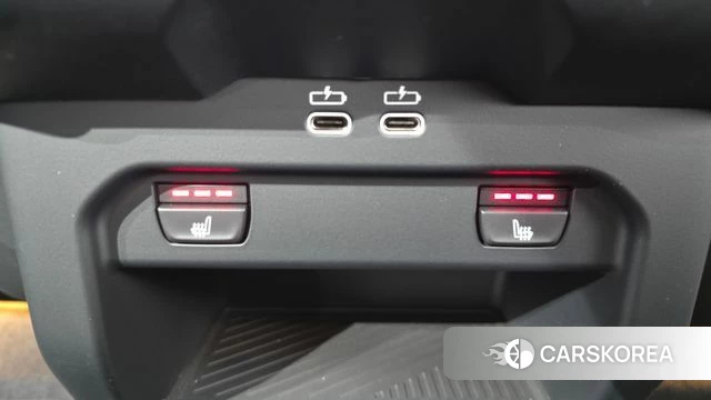 BMW 5 Series (G60) 2024 Белый из Кореи, фото 4