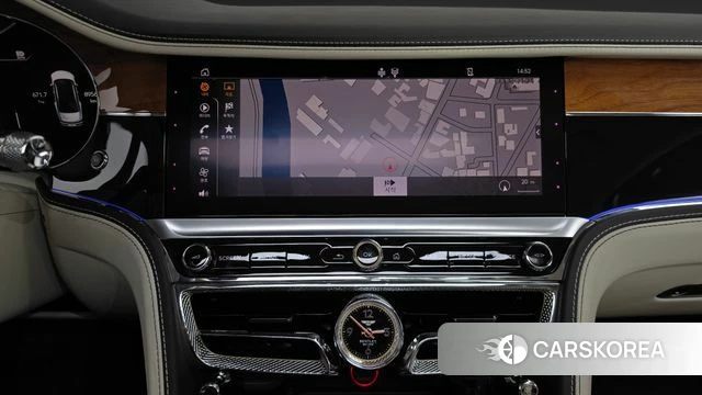 Bentley Flying Spur 3rd Generation 2023 Темно-зеленый из Кореи, фото 4