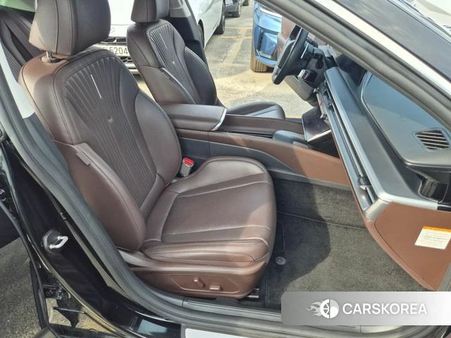 Hyundai Grandeur Hybrid (GN7) 2023 Черный из Кореи, фото 4