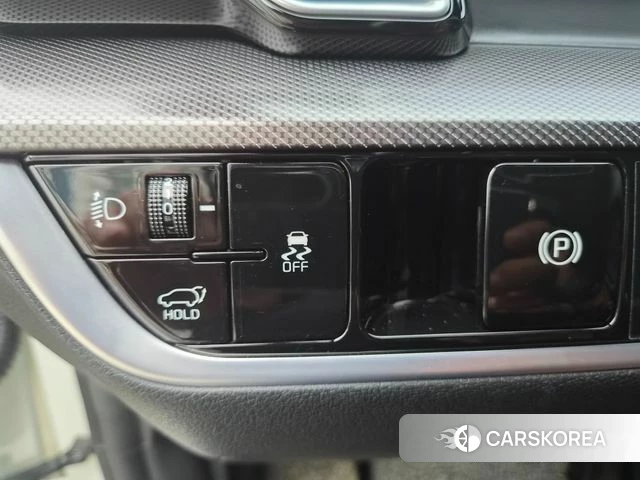 Kia Sportage 5th Generation 2023 Белый из Кореи, фото 4