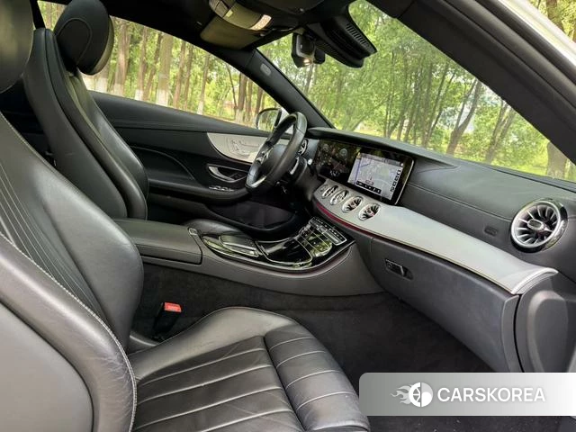 Mercedes-Benz E-Class 2021 Белый из Китая, фото 4