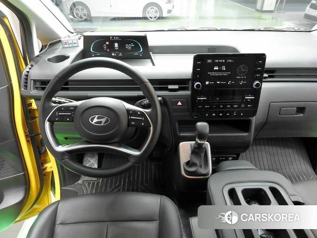 Hyundai Staria 2025 Желтый из Кореи, фото 4