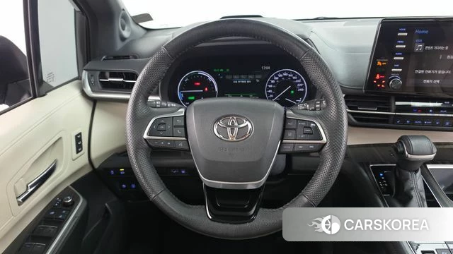Toyota Sienna 4th Generation 2022 Серый из Кореи, фото 4