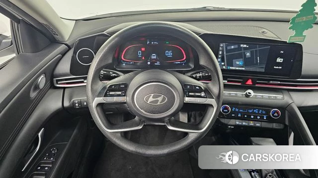 Hyundai The New Avante (CN7) 2023 Белый из Кореи, фото 4