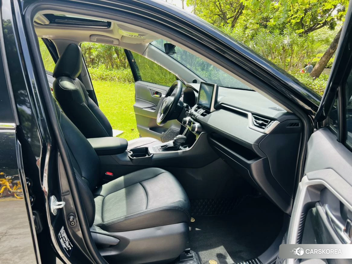 Toyota RAV4 2022 Черный из Китая, фото 4