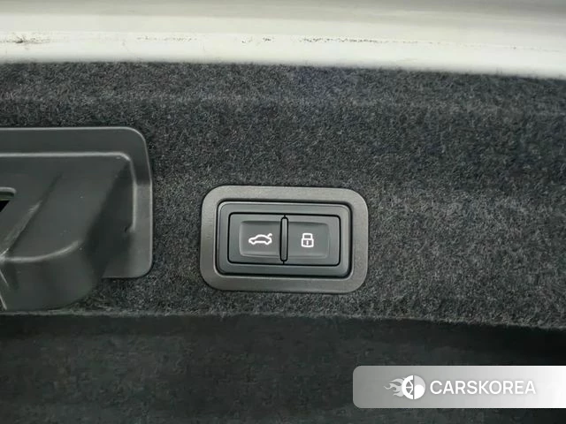 Audi A6 (C8) 2025 Белый из Кореи, фото 4