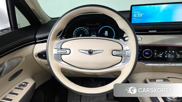 Genesis GV70 2023 Белый из Кореи, фото 4
