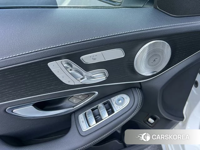 Mercedes-Benz C-class 2021 Белый из Китая, фото 4