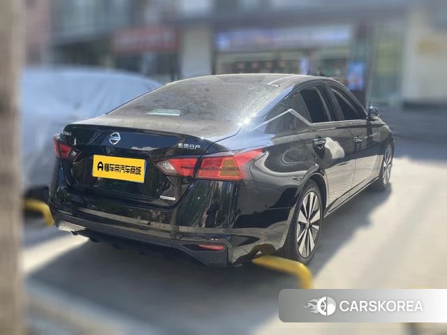Nissan Altima 2022 Черный из Китая, фото 4